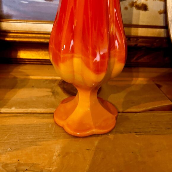 Vintage LE Smith Glass Simplicity Bittersweet Swung Vase PLEASE DO NOT BUNDLE - Picture 3 of 5